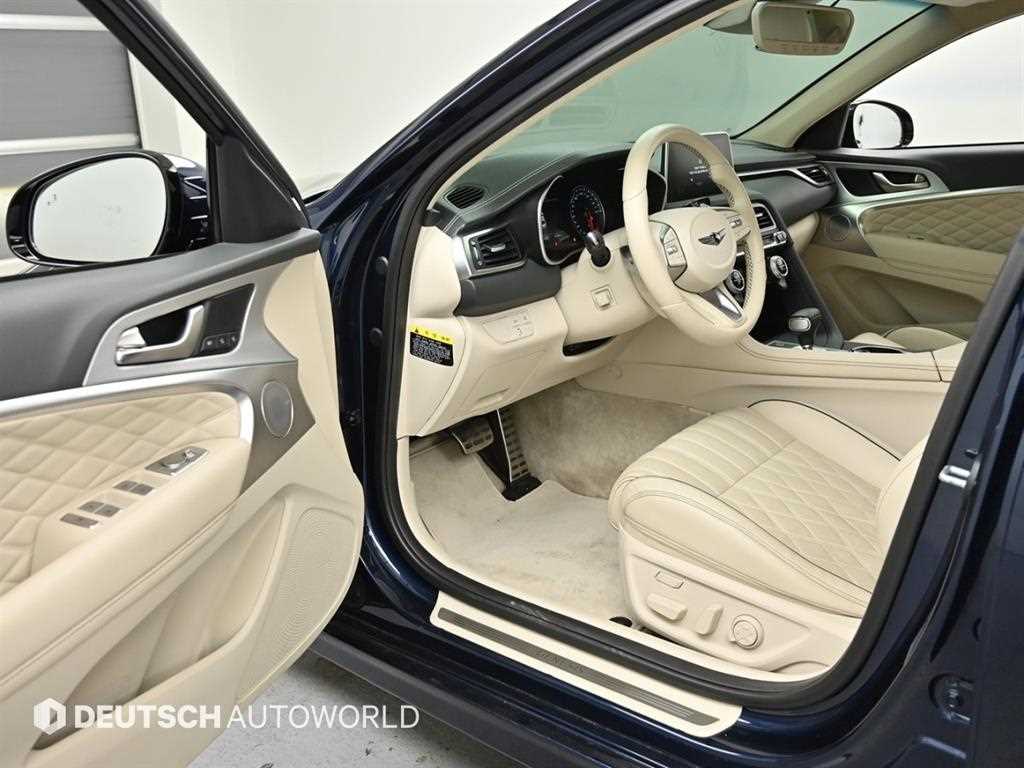 Genesis G70 - Vista 11