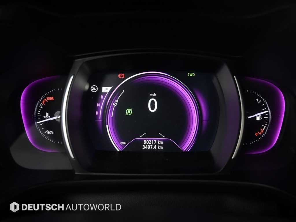 SAMSUNG QM6 - Vista 8