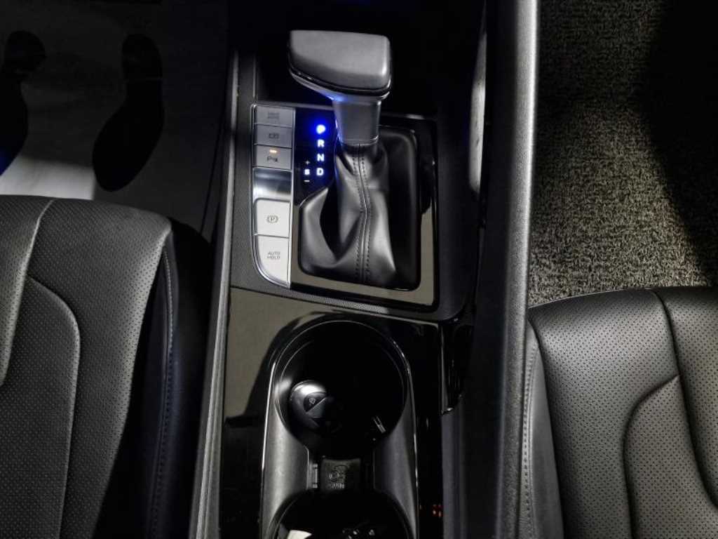 HYUNDAI Avante 2025 Blanco - Importación desde Corea - HF Imports Iquique - Foto 17