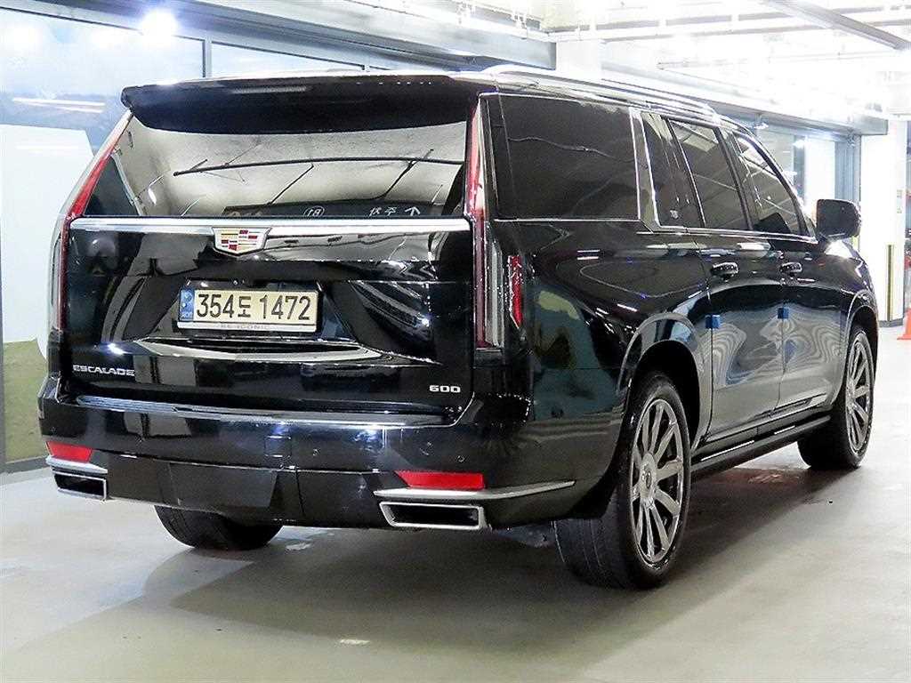 Cadillac Escalade - Vista 4