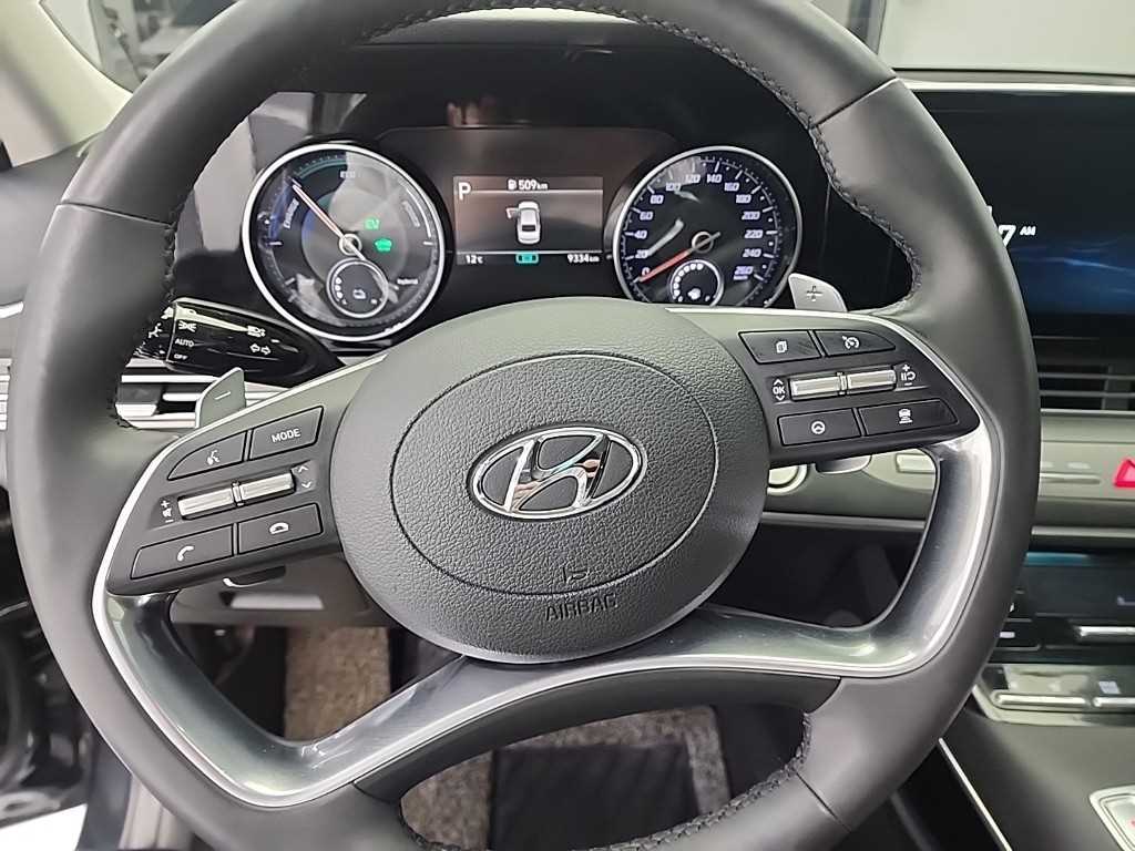 HYUNDAI Grandeur - Vista 9