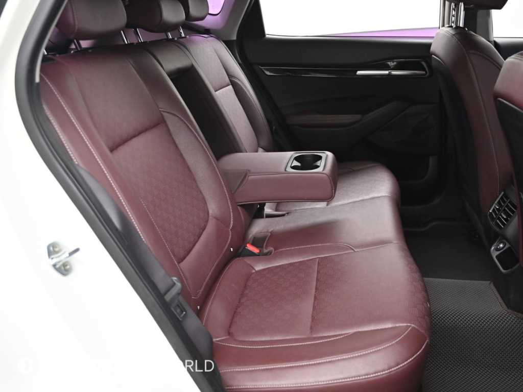 KIA Seltos - Vista 12