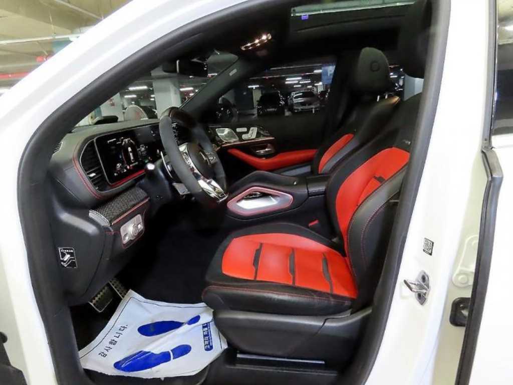 Mercedes Benz GLE Class - Vista 5