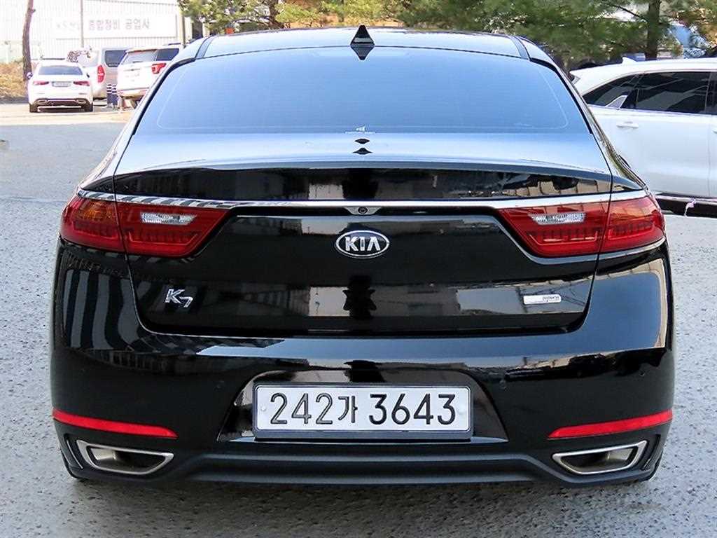 KIA K7 - Vista 4