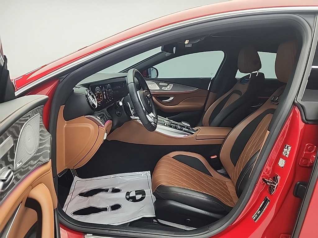 Mercedes Benz AMG GT - Vista 11