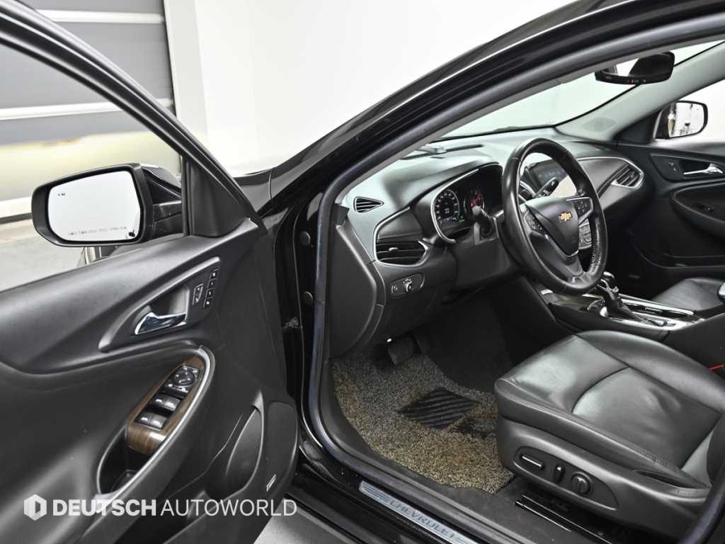 Chevrolet Malibu - Vista 11