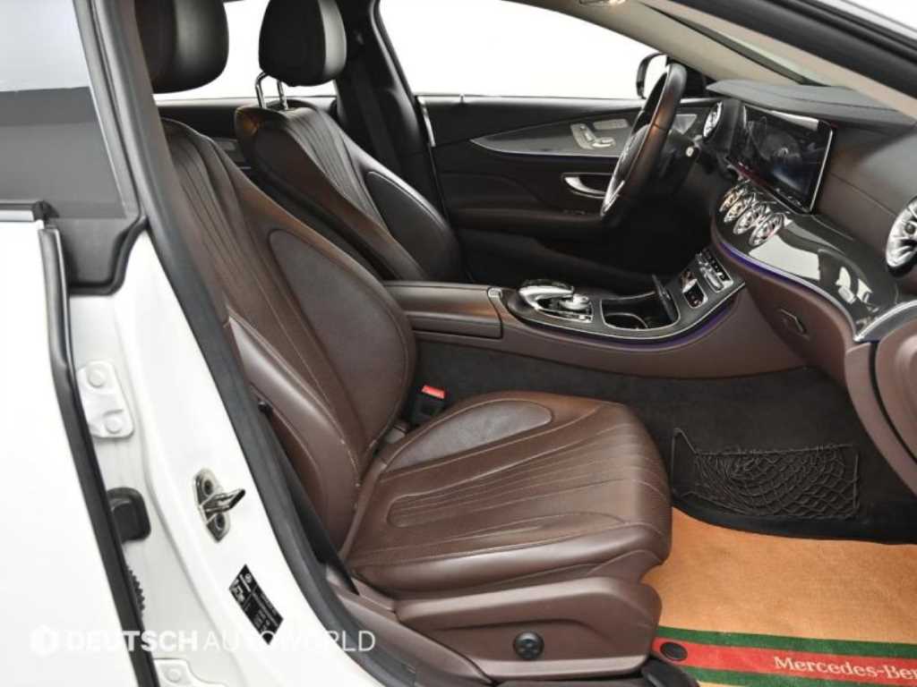 Mercedes Benz CLS Class - Vista 10