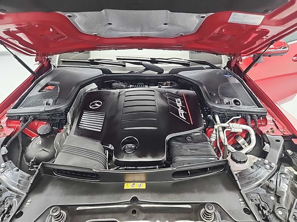 Mercedes Benz AMG GT - Vista 5