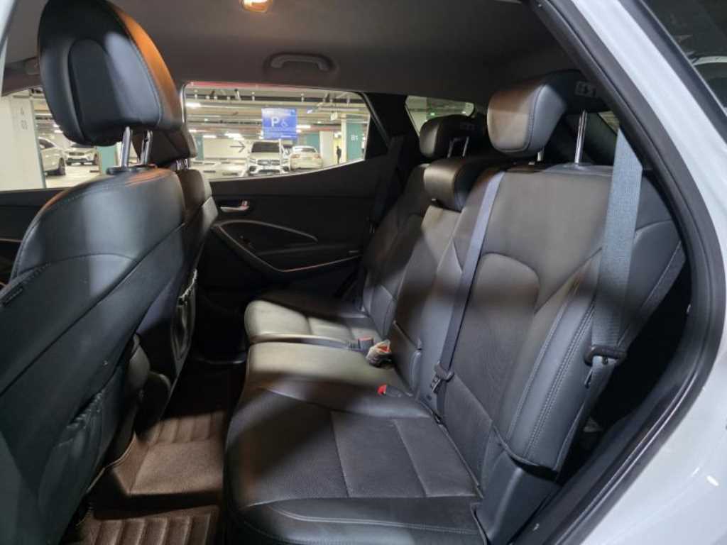 HYUNDAI Santa Fe - Vista 8