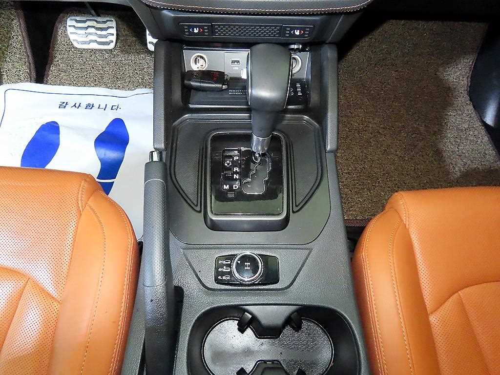 Ssangyong Rexton - Vista 12