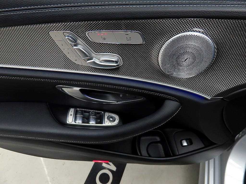 Mercedes Benz E class - Vista 11