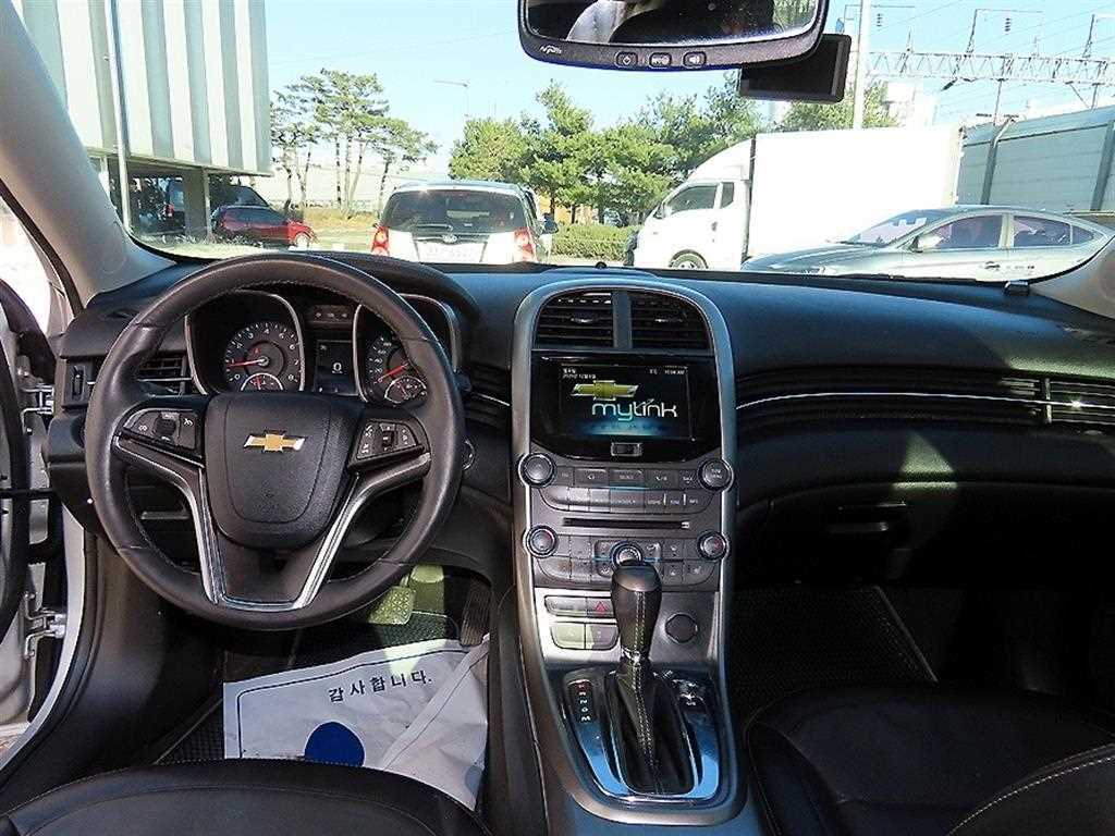 Chevrolet Malibu - Vista 7