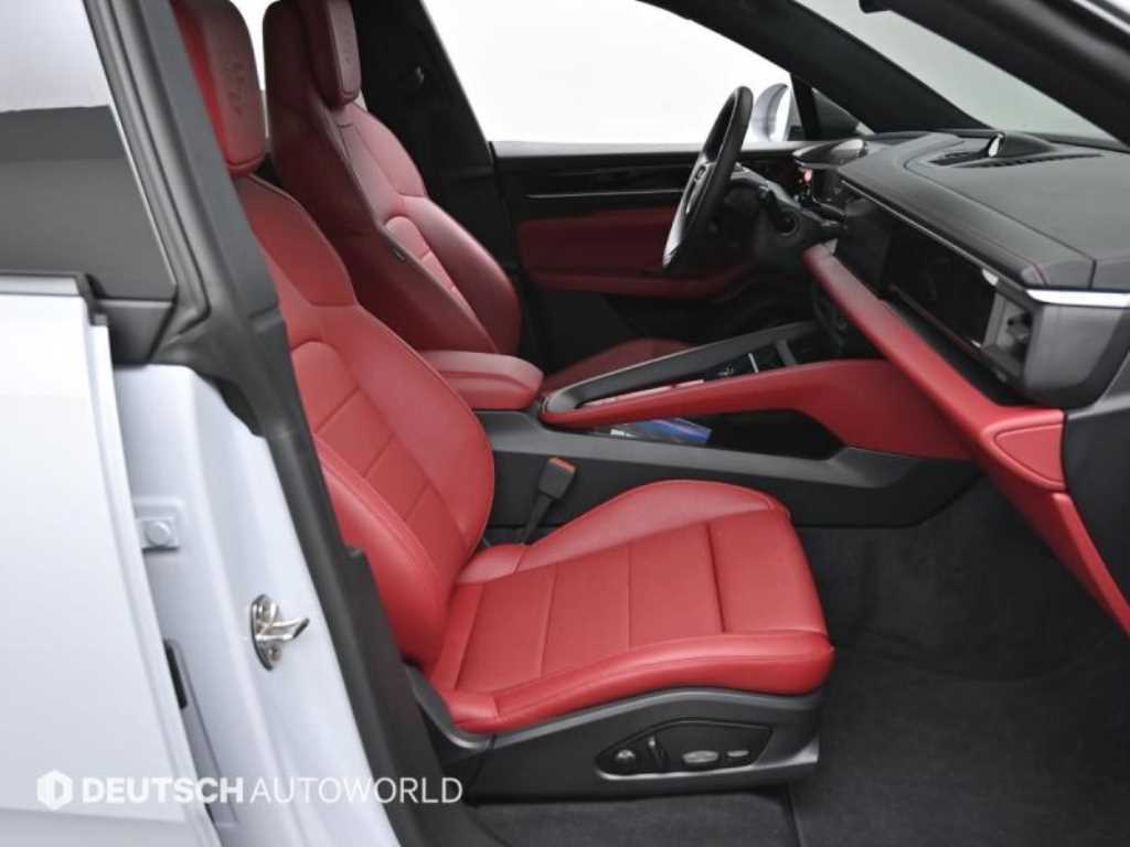 Porsche Macan - Vista 10