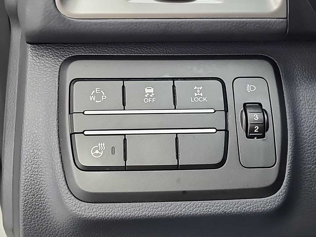 Ssangyong Tivoli 2016 Blanco - Importación desde Corea - HF Imports Iquique - Foto 19