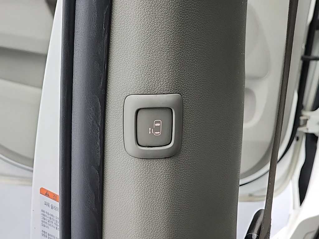 KIA Carnival 2016 Blanco - Importación desde Corea - HF Imports Iquique - Foto 15