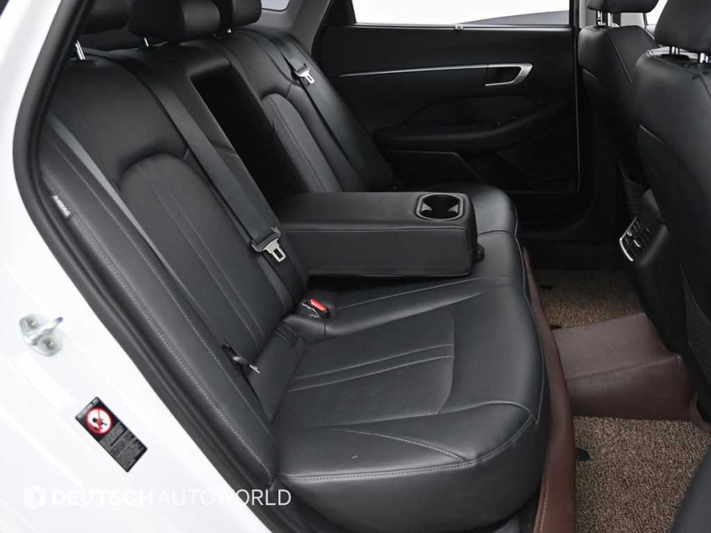 HYUNDAI Sonata - Vista 12