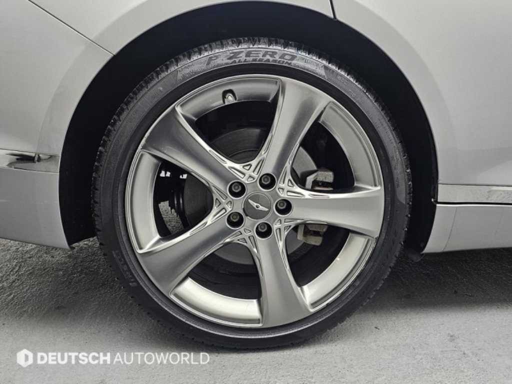 Genesis G80 - Vista 5