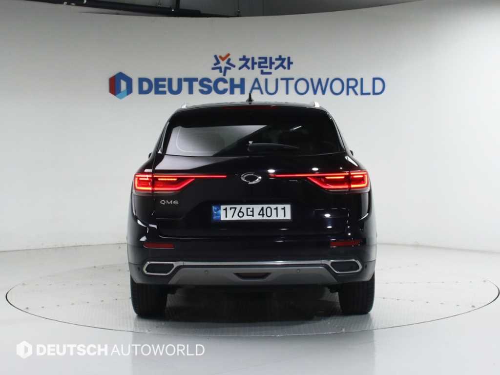 SAMSUNG QM6 - Vista 4