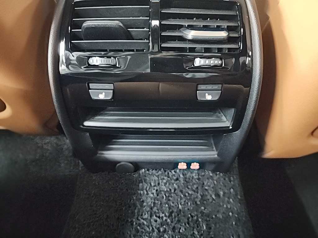 BMW 5 Series 2023 Negro - Importación desde Corea - HF Imports Iquique - Foto 13