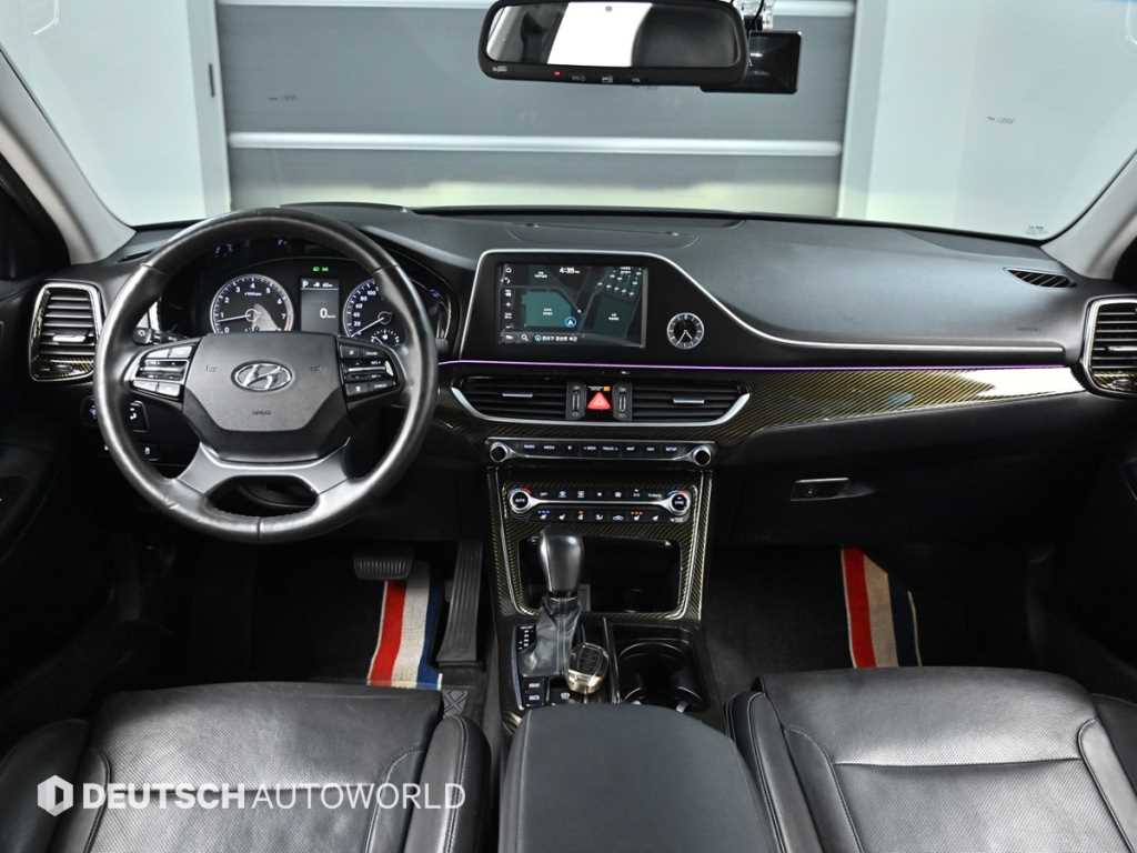 HYUNDAI Grandeur - Vista 7