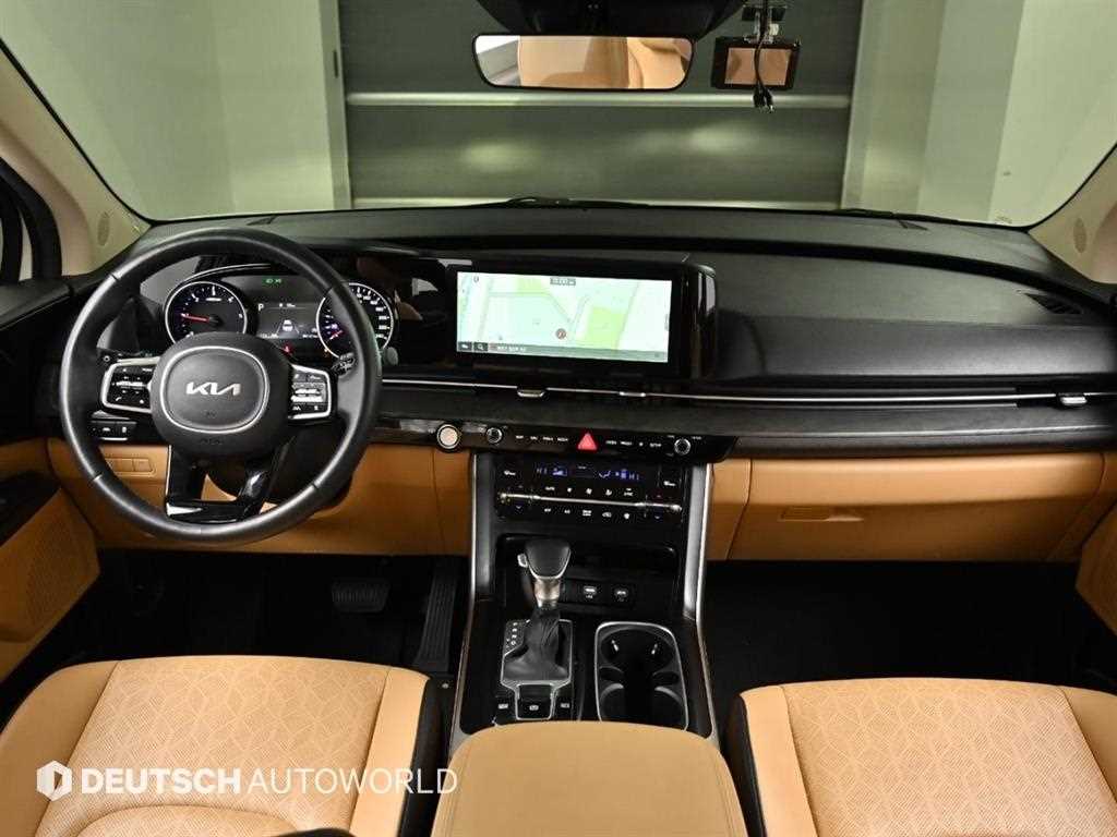 KIA Carnival - Vista 7