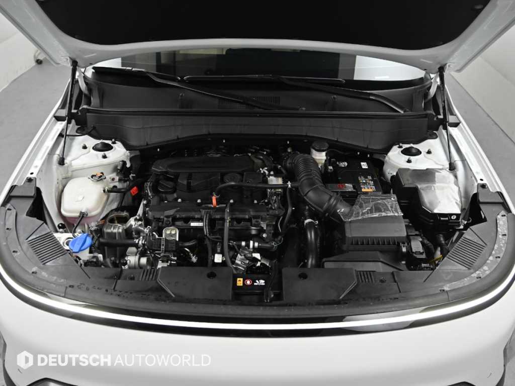 HYUNDAI Kona - Vista 6