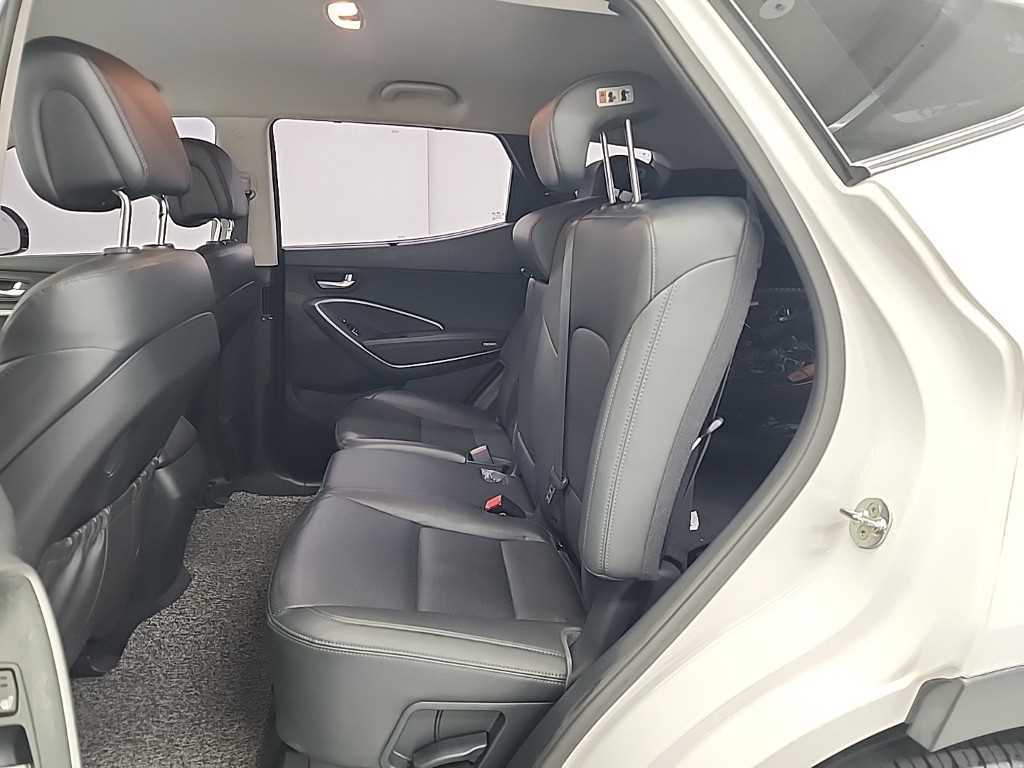 HYUNDAI Santa Fe - Vista 12