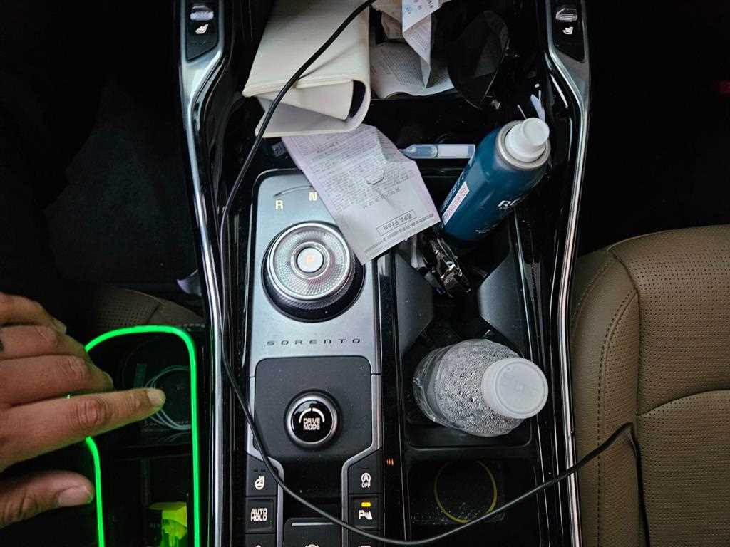 KIA Sorento 2024 Blanco - Importación desde Corea - HF Imports Iquique - Foto 16