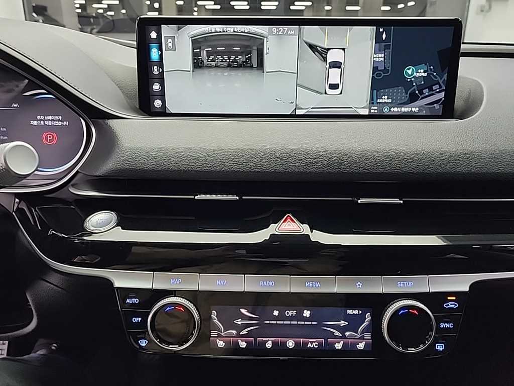 Genesis G80 - Vista 10