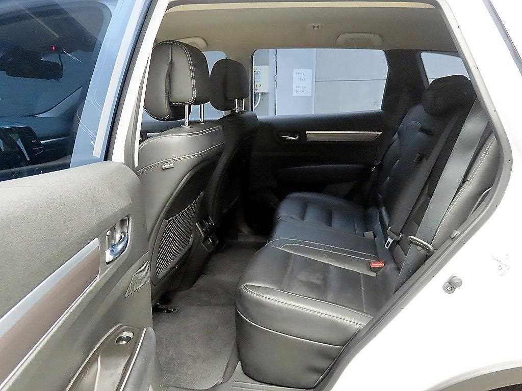 SAMSUNG QM6 - Vista 6