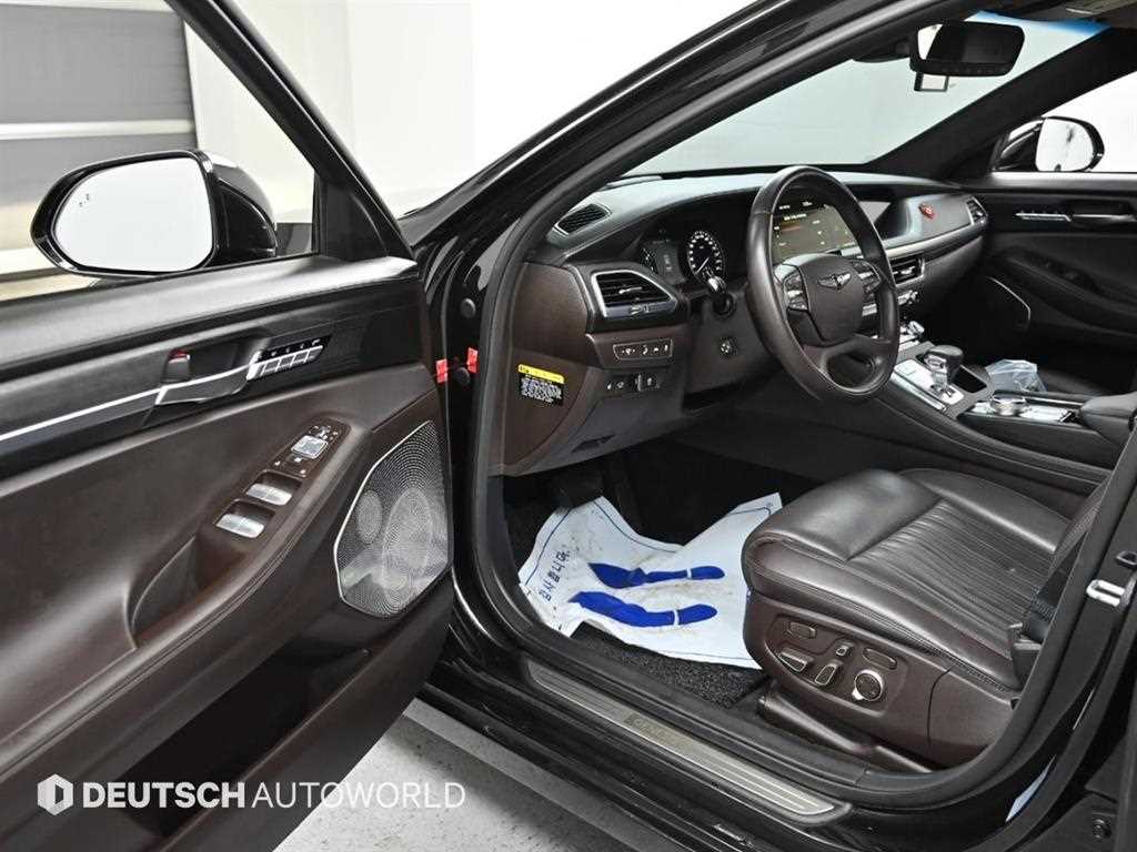 Genesis G90 - Vista 11