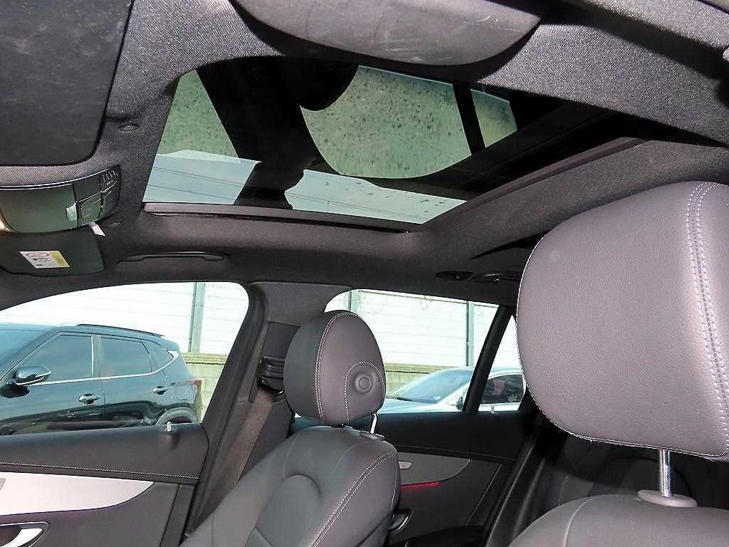 Mercedes Benz GLC Class 2021 Negro - Importación desde Corea - HF Imports Iquique - Foto 15