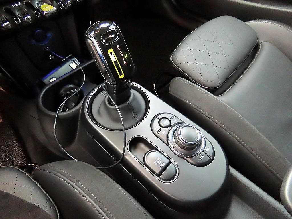 Mini Cooper Electric - Vista 11