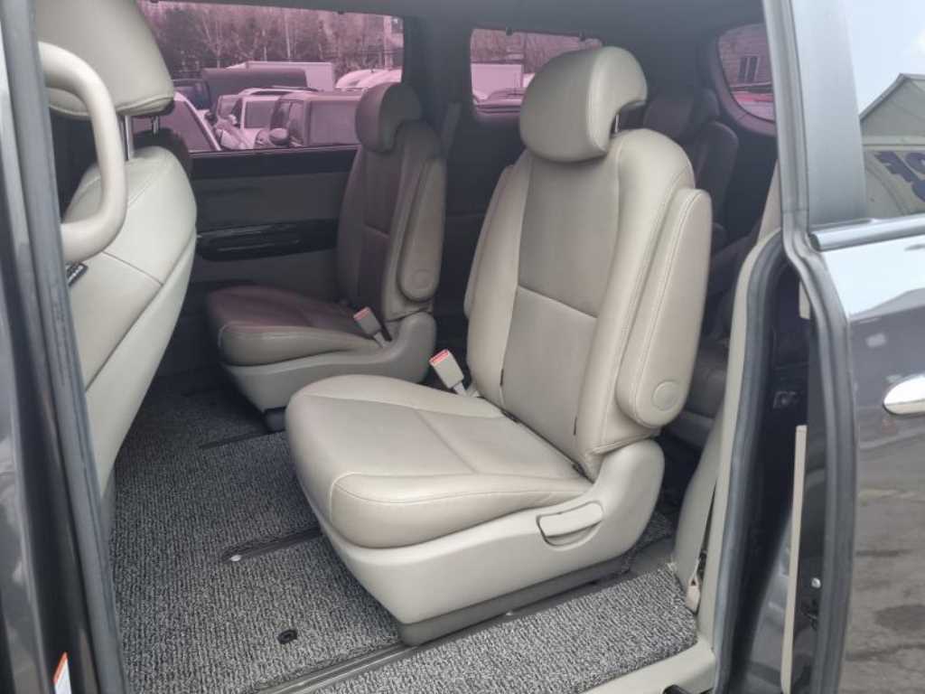 KIA Carnival 2016 Gris - Importación desde Corea - HF Imports Iquique - Foto 17