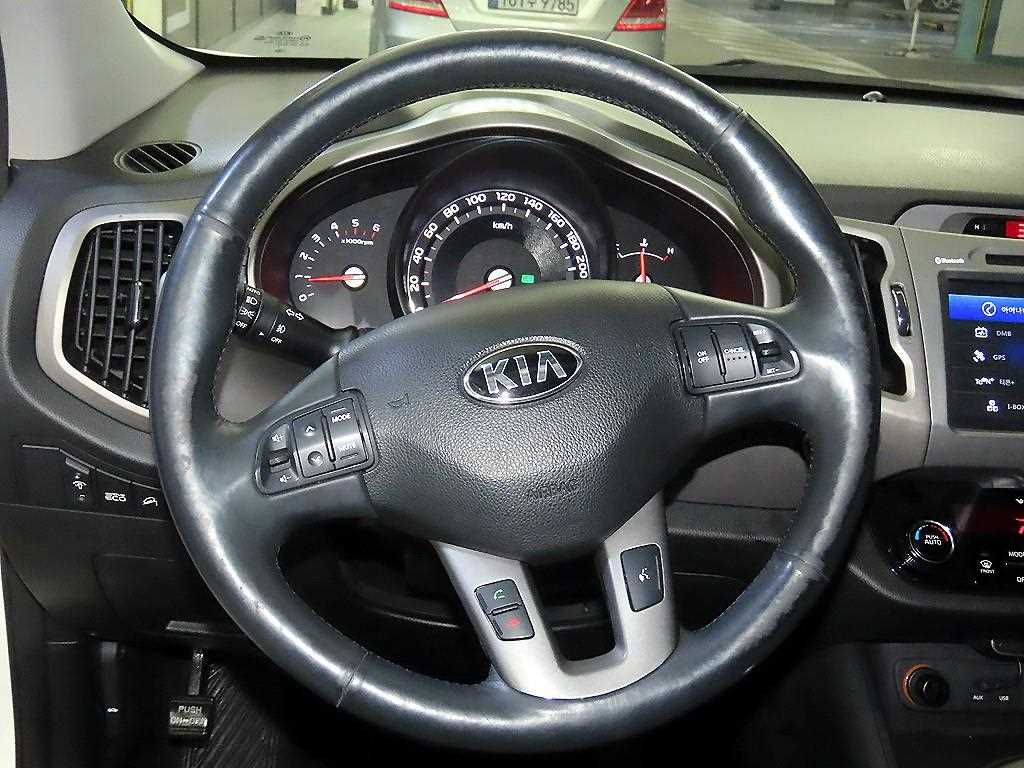 KIA Sportage - Vista 8