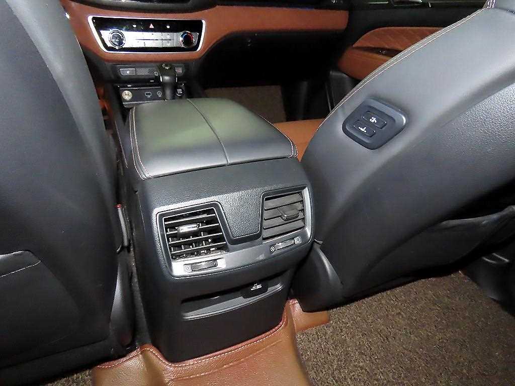 Ssangyong Rexton 2020 Blanco - Importación desde Corea - HF Imports Iquique - Foto 16