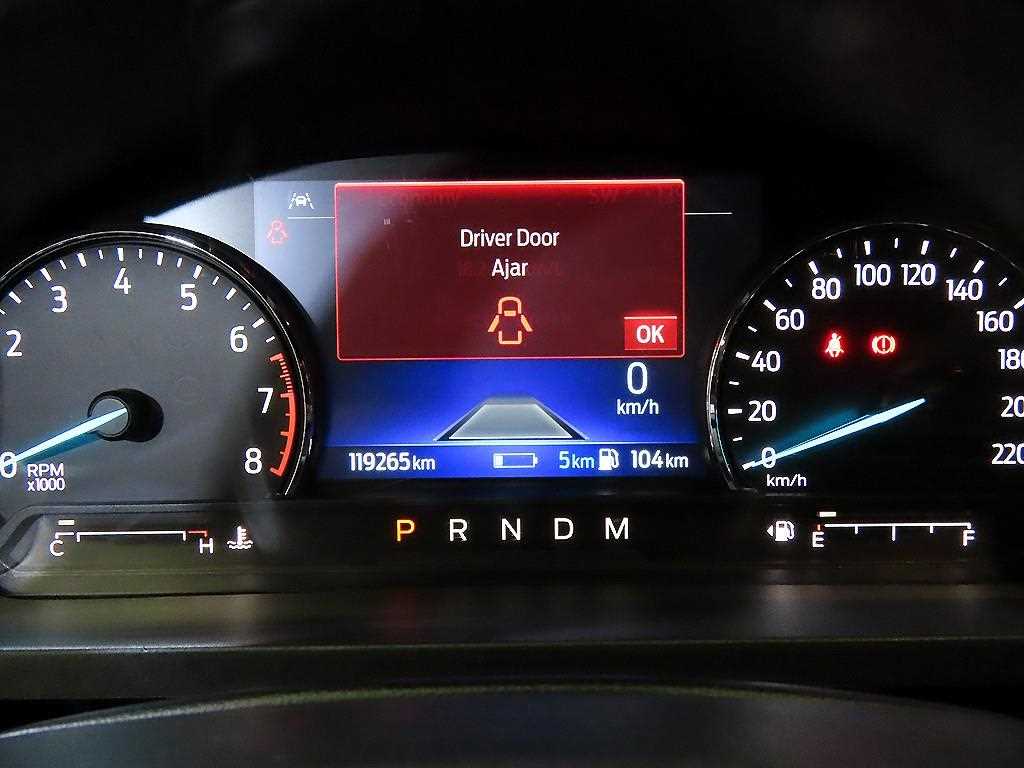 Ford Explorer - Vista 9