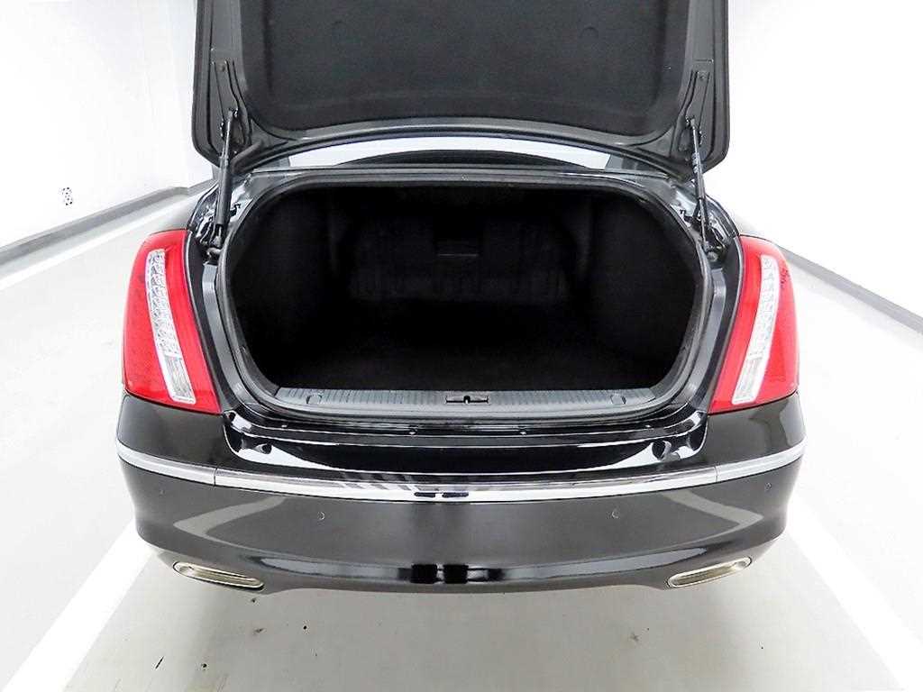 KIA Opirus - Vista 5