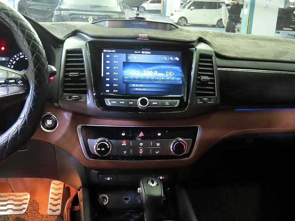 Ssangyong Rexton - Vista 11