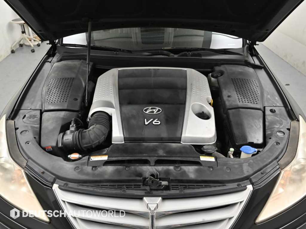 HYUNDAI Genesis - Vista 7