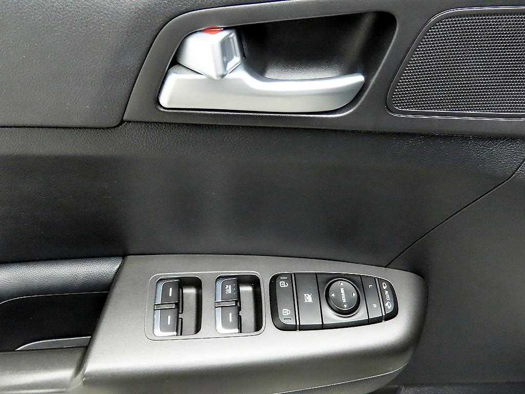 KIA Sportage - Vista 11