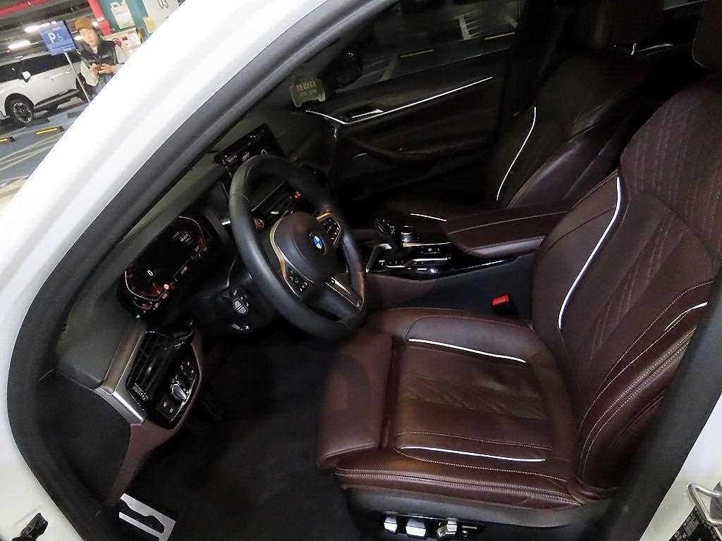 BMW 5 Series - Vista 6