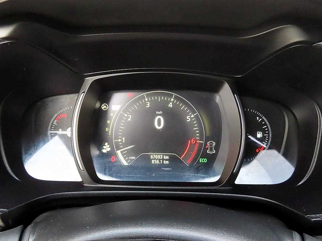 SAMSUNG QM6 - Vista 9