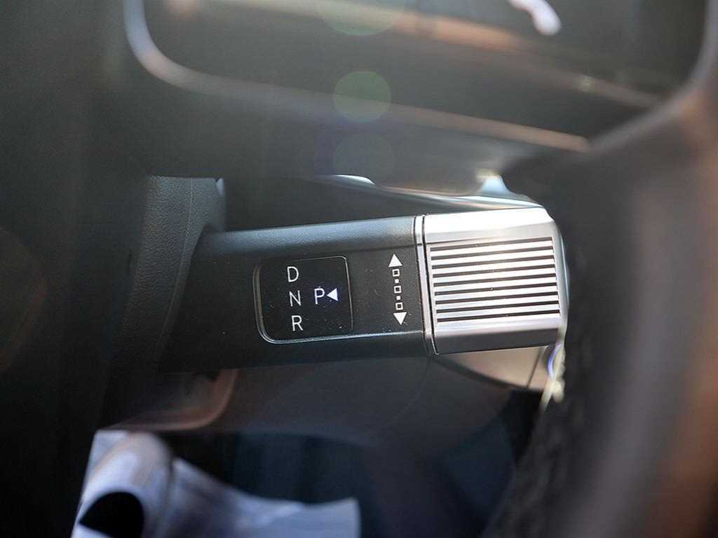 HYUNDAI Grandeur - Vista 12