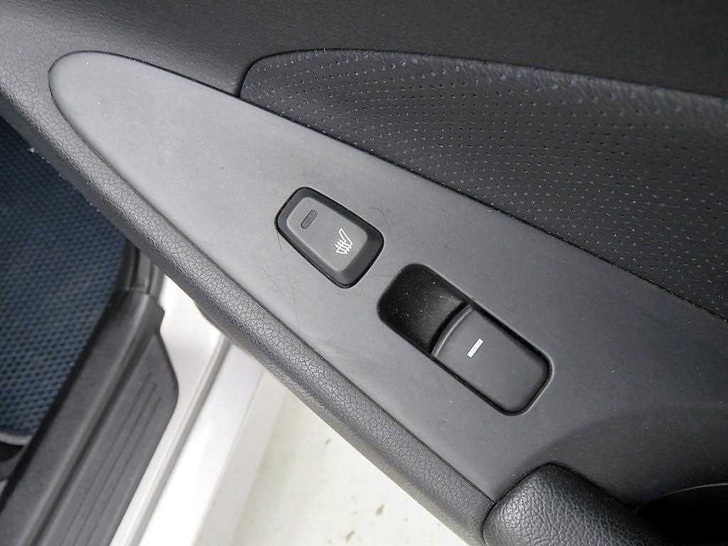 HYUNDAI Sonata - Vista 9