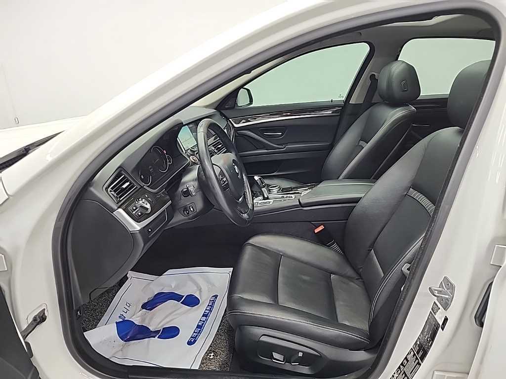 BMW 5 Series - Vista 11