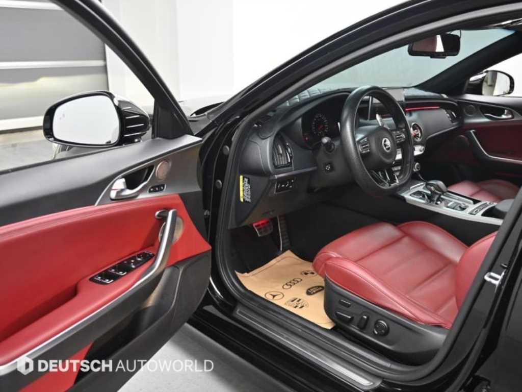 KIA Stinger - Vista 11