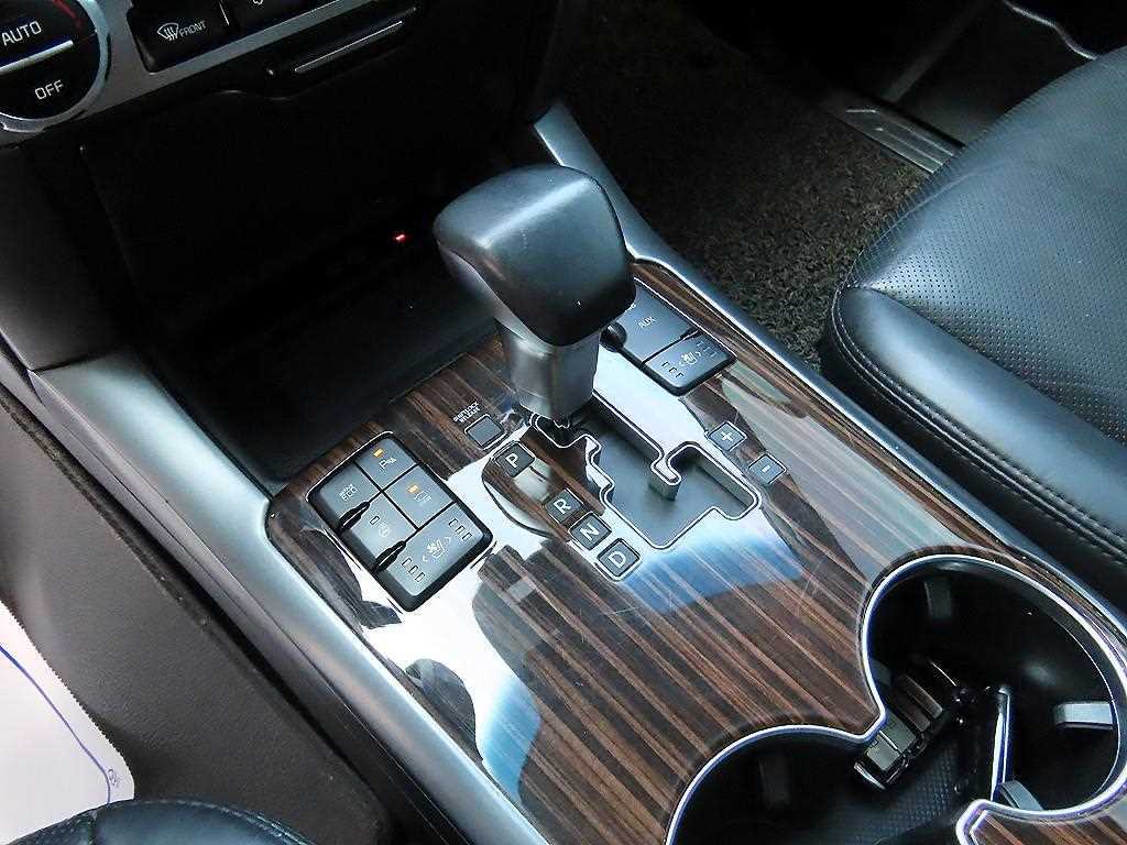 KIA Mohave - Vista 10