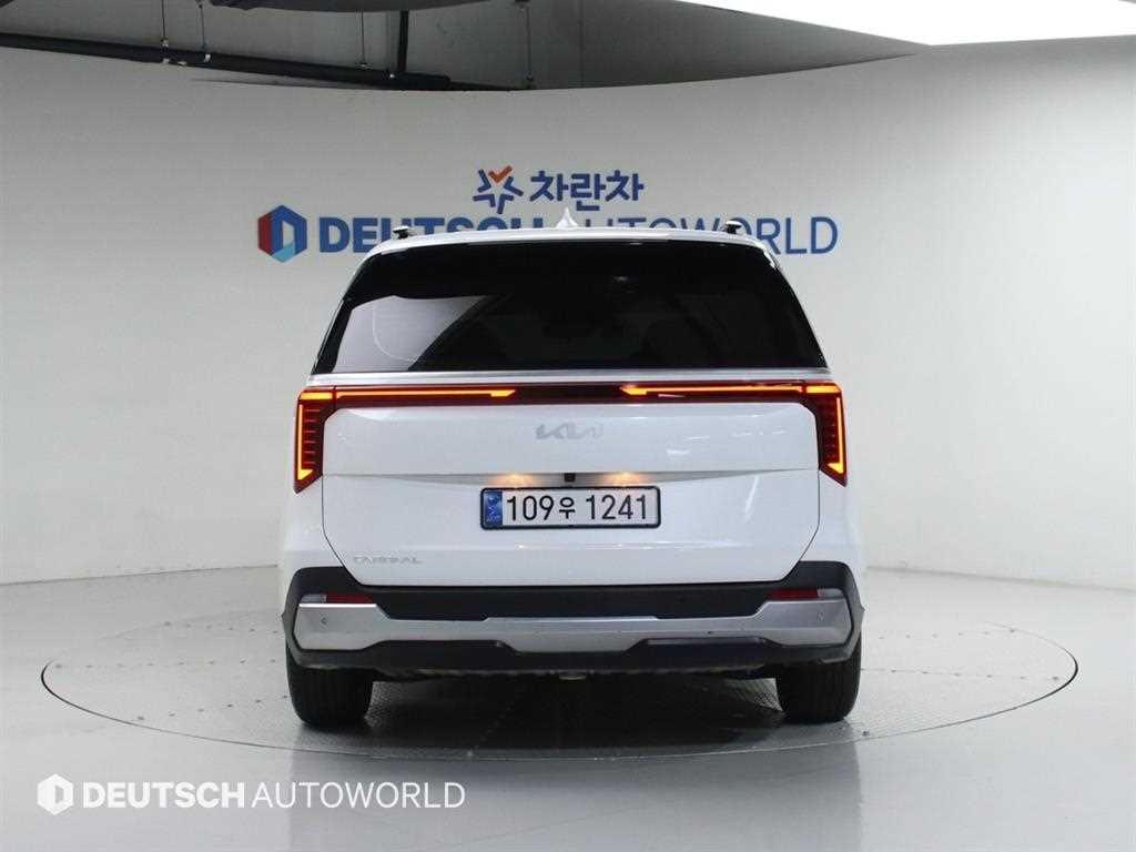 KIA Carnival - Vista 4