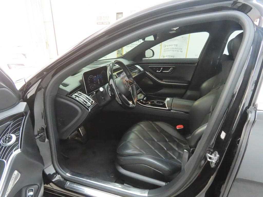 Mercedes Benz S Class - Vista 5